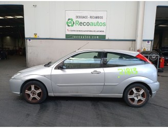ford focus berlina (cak) del año 2003