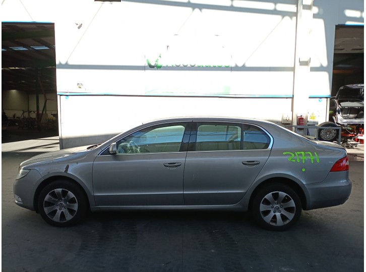 skoda superb ii (3t4) del año 2011