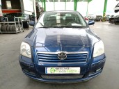 toyota avensis sedán (_t25_) del año 2003