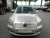toyota avensis (_t25_) del año 2004