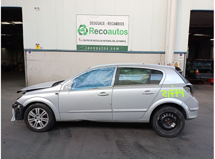 opel astra h (a04) del año 2009