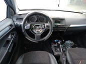 opel astra h (a04) del año 2009