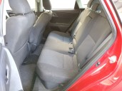 toyota auris (_e18_) del año 2014