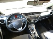 toyota auris (_e18_) del año 2014