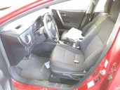 toyota auris (_e18_) del año 2014