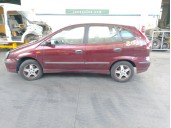 nissan almera tino (v10) del año 2004