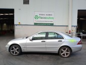 mercedes-benz clase c (w203) del año 2001