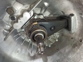 Recambio de caja cambios para hyundai h 1 2.5 crdi cat referencia OEM IAM GY61 