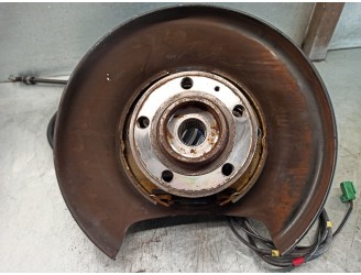 Recambio de mangueta trasera derecha para volvo xc90 2.4 diesel cat referencia OEM IAM 31277992  