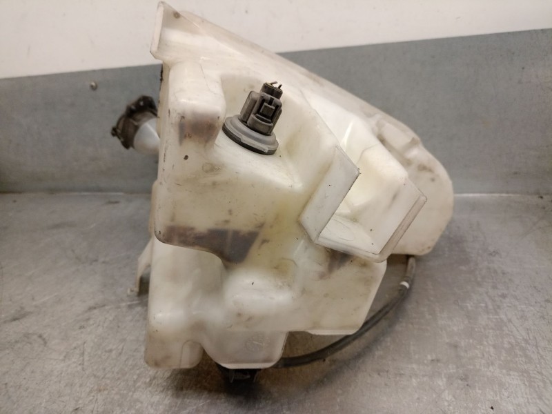 Recambio de deposito limpia para lexus is 200 (ds2/is2) d-cat referencia OEM IAM 060851138  
