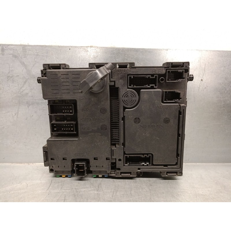 Recambio de caja reles / fusibles para peugeot 206 berlina xs referencia OEM IAM 9626460880 658005 SIEMENS