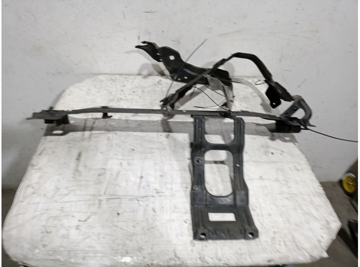 Replacement front panel for Mercedes-Benz CLK (C209) CLK 320 (209.365) OEM IAM reference A2096201472 