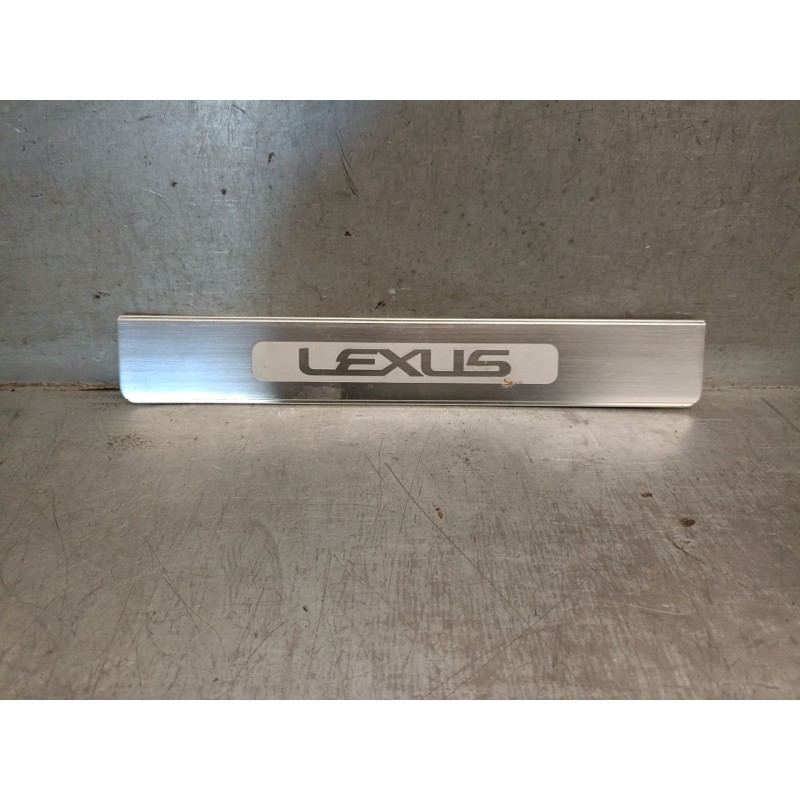 Recambio de molduras traseras para lexus gs (_s19_) 450h (grs191_, gws191_) referencia OEM IAM 6794330100 6794330100 