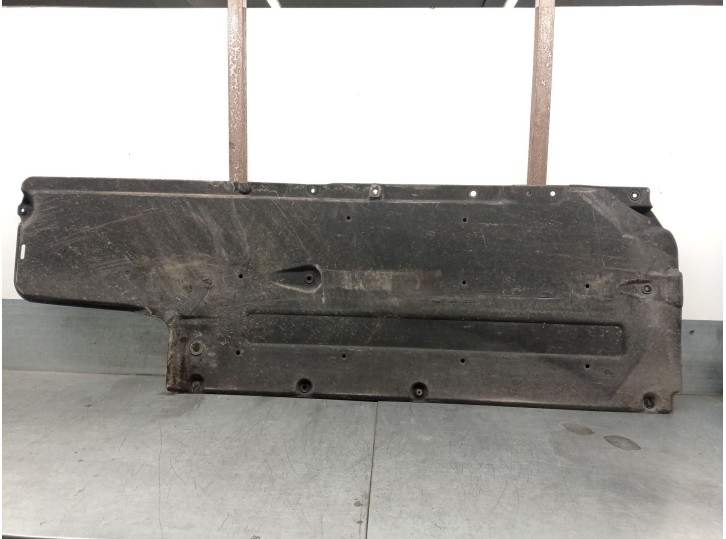 Recambio de cubrecarter para hyundai i30 (pde, pd, pden) 2.0 n referencia OEM IAM 84135S0700 84135S0700 