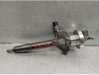 Replacement injector for Mazda 6 Hatchback (GG) 2.0 Di (GG14) OEM IAM reference 13H50A RF5C13H50A DENSO