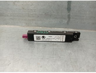 Recambio de antena para skoda superb iii (3v3) 2.0 tdi referencia OEM IAM 3V5035577A  