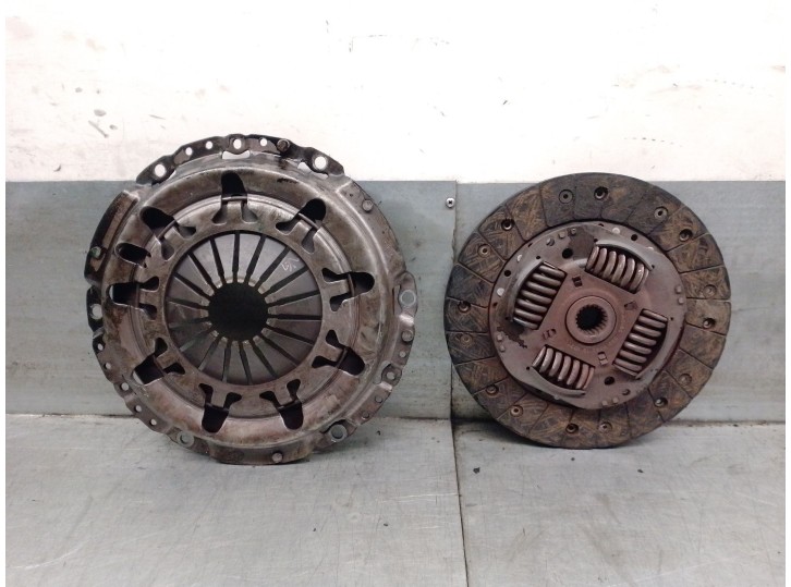 Recambio de kit embrague para fiat grande punto (199_) 1.3 d multijet referencia OEM IAM 322036210 71753318 LUK