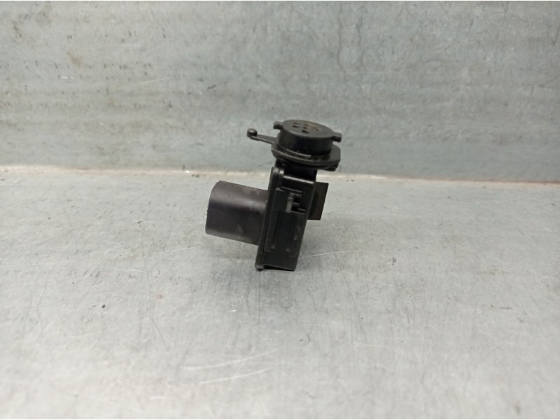 Recambio de sensor para skoda superb iii (3v3) 2.0 tdi referencia OEM IAM 5Q0907643D  