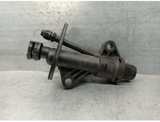 Recambio de bomba embrague para skoda superb iii (3v3) 2.0 tdi referencia OEM IAM 5Q0927810A 5Q0721388J 