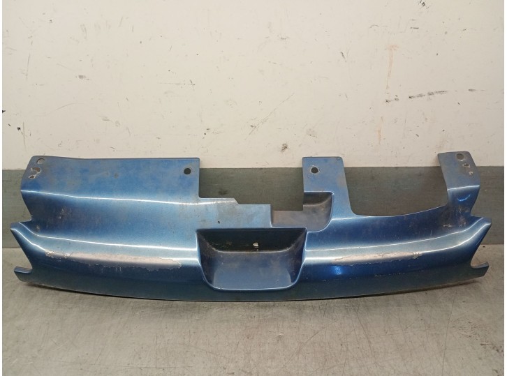 Replacement front grille for Peugeot 306 hatchback (7A, 7C, N3, N5) 1.9 DT OEM IAM reference 9623627477 