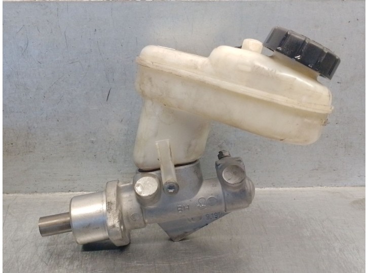Replacement brake pump for Renault Twingo II (CN0_) 1.2 (CN0D) OEM IAM reference 7701209642 7701209642 