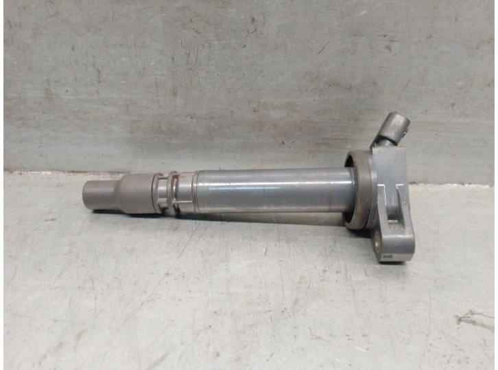 Replacement ignition coil for Lexus GS (_s19_) 450h (GRS191_, GWS191_) OEM IAM reference 9091902250 DENSO
