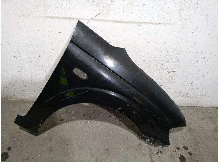 Recambio de aleta delantera derecha para ssangyong rodius i 2.7 xdi 4wd referencia OEM IAM 