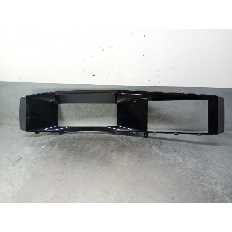 Recambio de embellecedor cuadro para opel mokka 1.2 (76) referencia OEM IAM 9835986880  