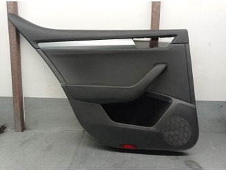 Recambio de guarnecido puerta trasera izquierda para skoda superb iii (3v3) 2.0 tdi referencia OEM IAM 3V5867023B 3V5867211 