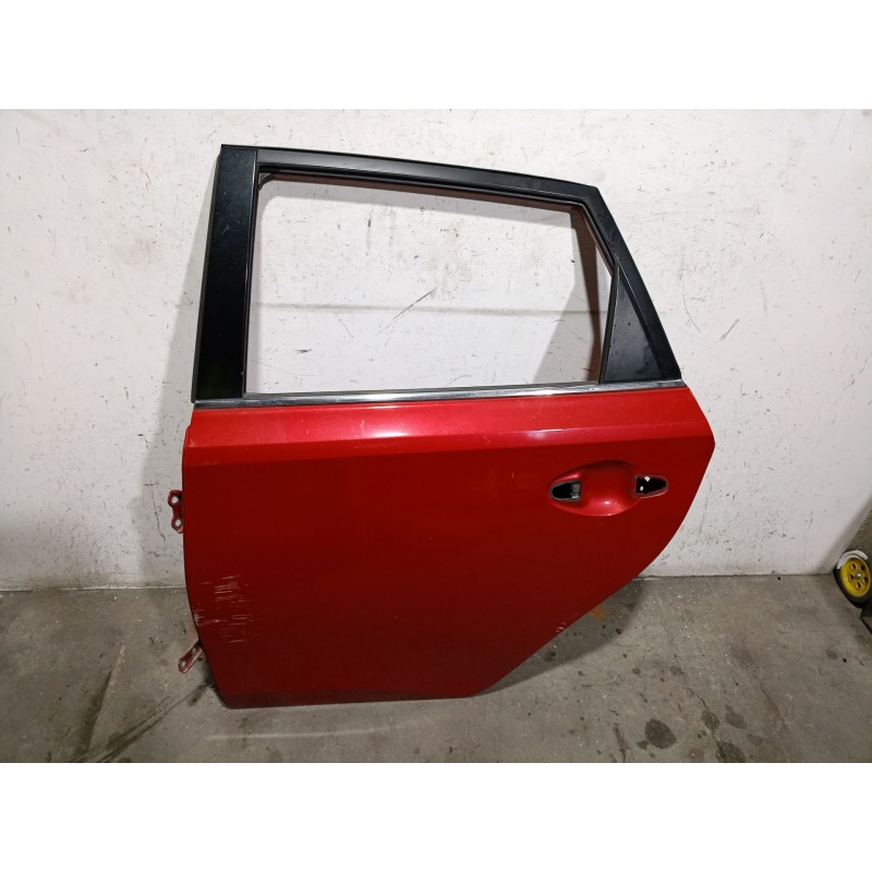 Recambio de puerta trasera izquierda para toyota auris (_e18_) 1.8 hybrid (zwe186_) referencia OEM IAM  6700402380 