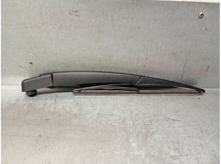 Replacement rear wiper arm for Opel Mokka 1.2 (76) OEM IAM reference 80011247 
