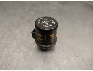 Recambio de rele para jaguar xj 6 4.2 referencia OEM IAM 33358D  