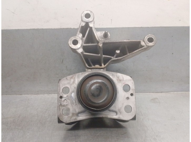 Replacement right engine mount for Renault Twingo II (cn0_) 1.2 (cn0d) OEM IAM reference 8200429851 112328303R 