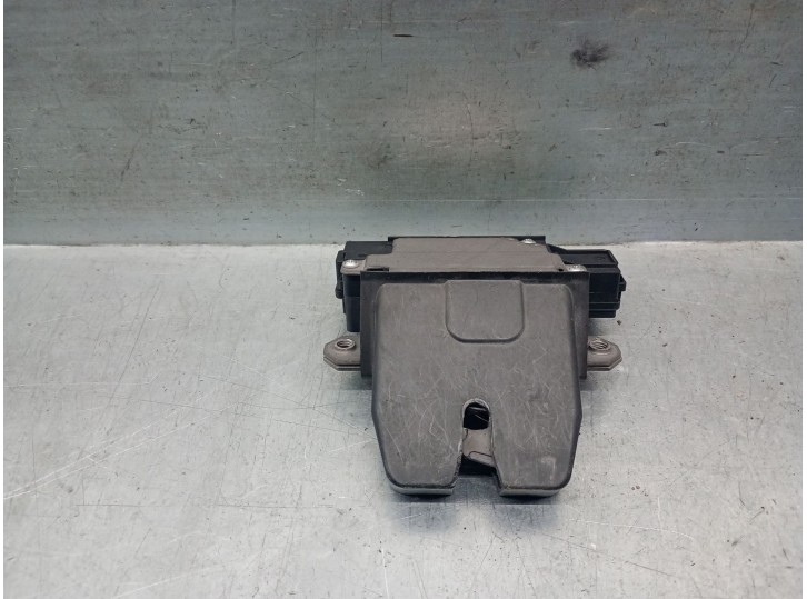 Recambio de cerradura maletero / porton para volvo v50 (545) 2.0 d referencia OEM IAM 01043429006 31335047 