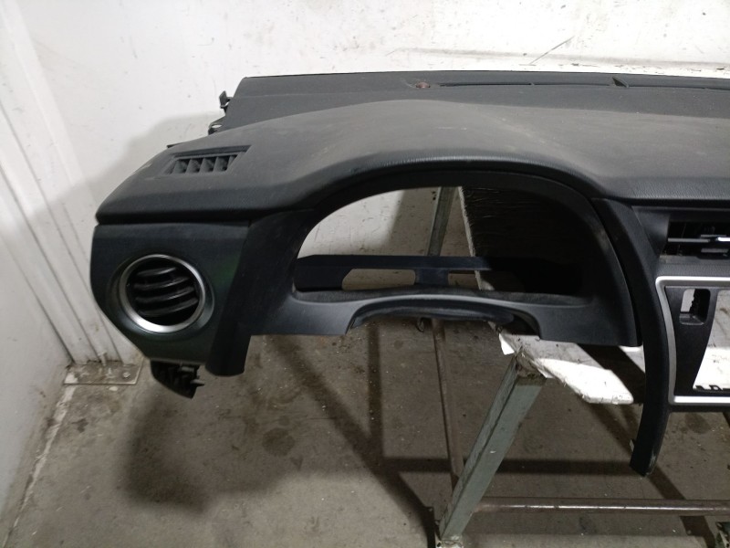 Recambio de salpicadero para toyota auris (_e18_) 1.8 hybrid (zwe186_) referencia OEM IAM  5540102900C0 
