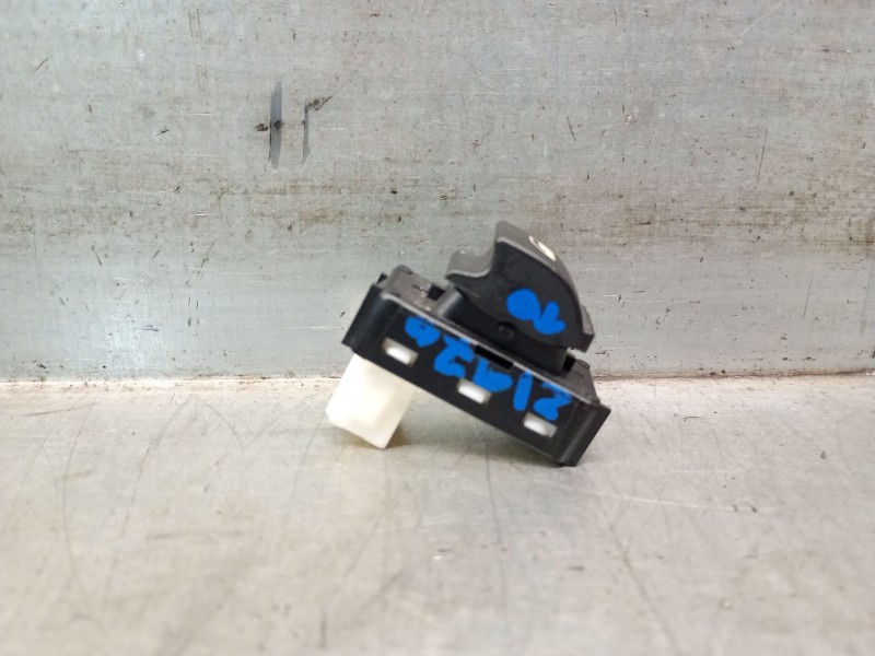 Recambio de mando elevalunas trasero derecho para opel mokka 1.2 (76) referencia OEM IAM 98044803ZD  
