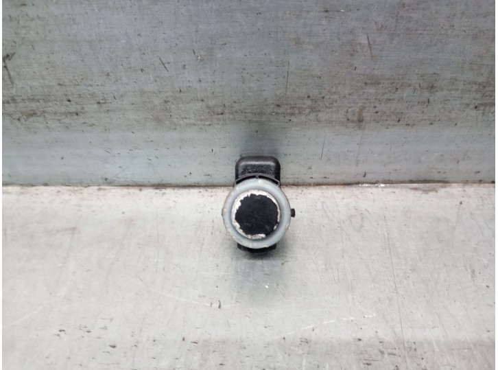 Replacement parking sensor for Opel Mokka 1.2 (76) OEM IAM reference 9828688077XT VALEO