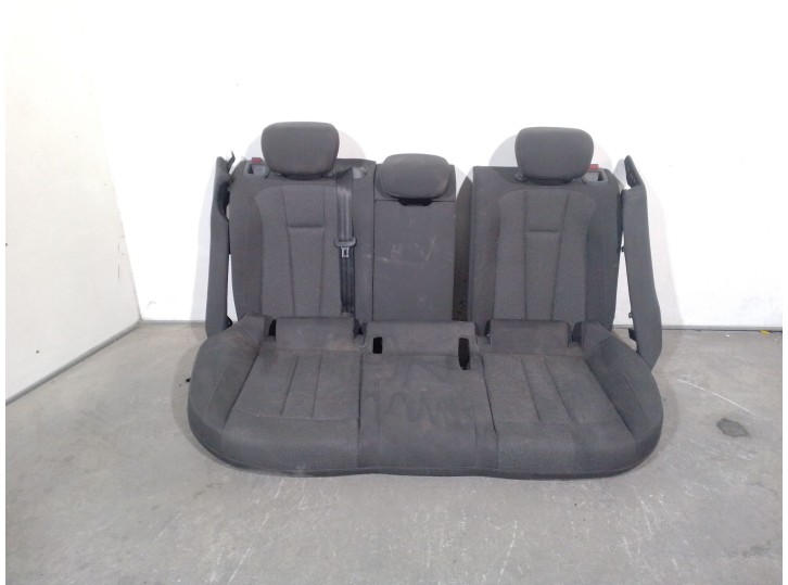 Recambio de asientos traseros para audi a4 b8 avant (8k5) 2.0 tdi referencia OEM IAM 8K5813103C 8K5813103C 