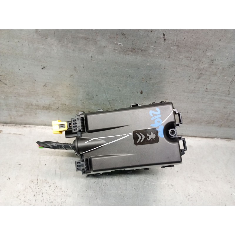 Recambio de caja reles / fusibles para opel mokka 1.2 (76) referencia OEM IAM 9675730380  