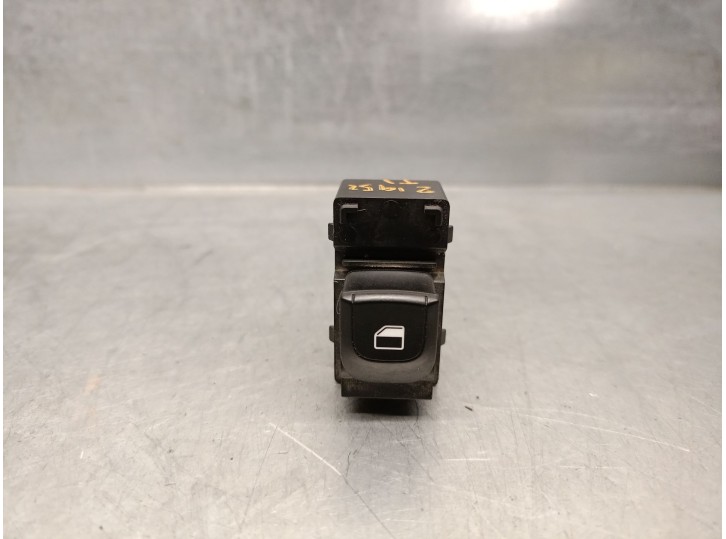 Replacement rear left window regulator switch for Kia Picanto III (JA) 1.2 OEM IAM reference 93581G6000 93581G6000 