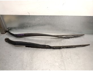 Recambio de brazo limpia delantero derecho para kia picanto iii (ja) 1.2 referencia OEM IAM 98321G6000 98311G6000 