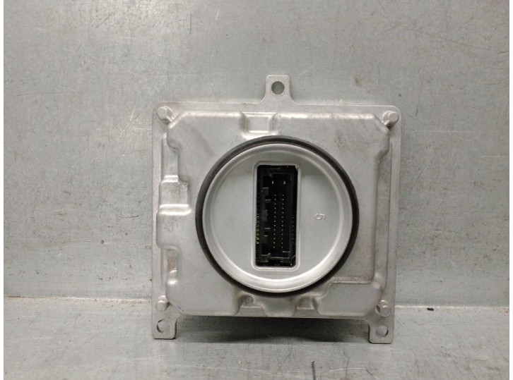 Recambio de centralita faros xenon para mazda cx-30 (dm) skyactiv-g m hybrid referencia OEM IAM DFR767890 MITSUBISHI