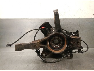 Replacement front right steering knuckle for Kia Carens IV 1.7 CRDi OEM IAM reference 51715A4001 51715A4001 