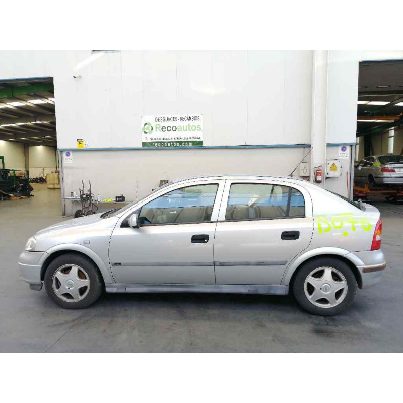 opel astra g berlina del año 1999