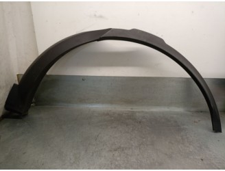 Recambio de aletin trasero izquierdo para land rover discovery v (l462) 2.0 sd4 4x4 referencia OEM IAM HY32290E23AC LR099644 