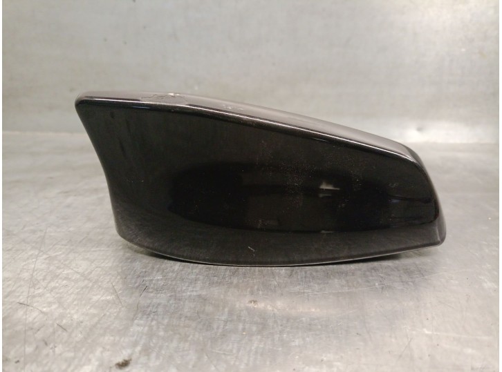 Recambio de antena para land rover discovery v (l462) 2.0 sd4 4x4 referencia OEM IAM GJ3219C089DB LR097274 