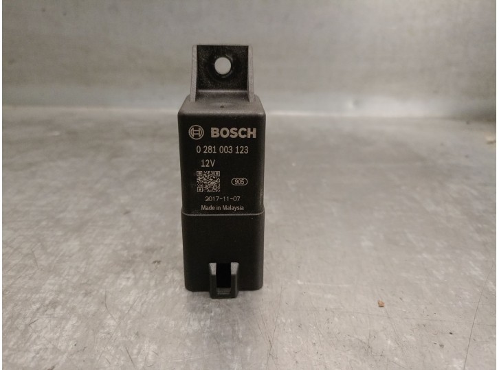 Recambio de caja precalentamiento para land rover discovery v (l462) 2.0 sd4 4x4 referencia OEM IAM FX23189E2AC 0281003123 BOSC