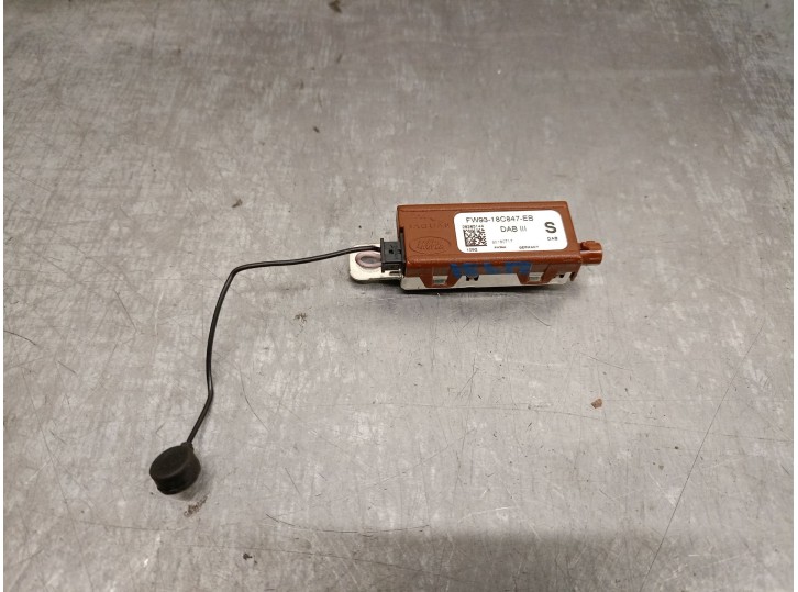 Recambio de antena para land rover discovery v (l462) 2.0 sd4 4x4 referencia OEM IAM FW9318C847EB 