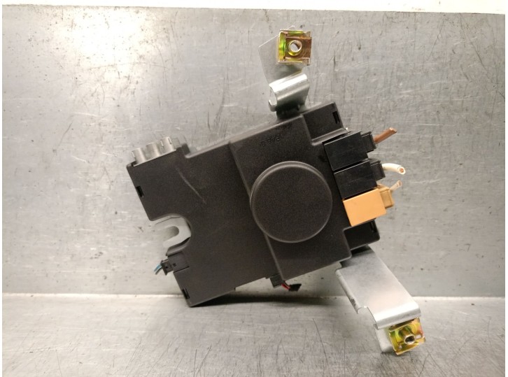 Recambio de modulo electronico para audi a3 (8p1) 2.0 tdi 16v referencia OEM IAM 8P3035225 