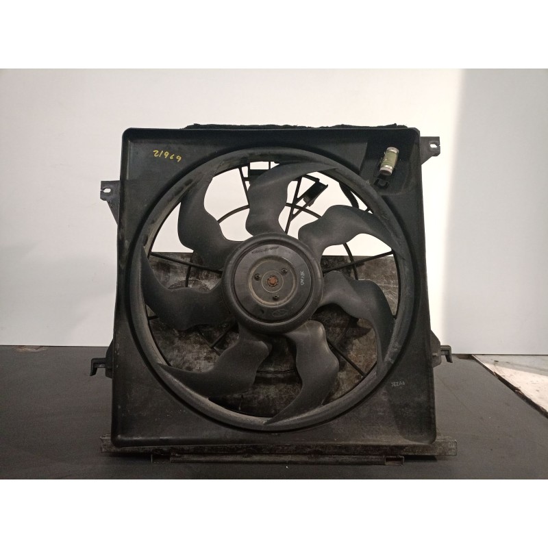 Recambio de electroventilador para kia carens iv 1.7 crdi referencia OEM IAM 252313K460 252313K460 